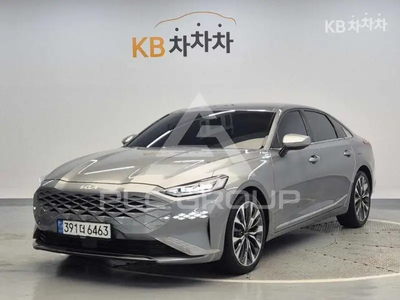 2022 KIA K8