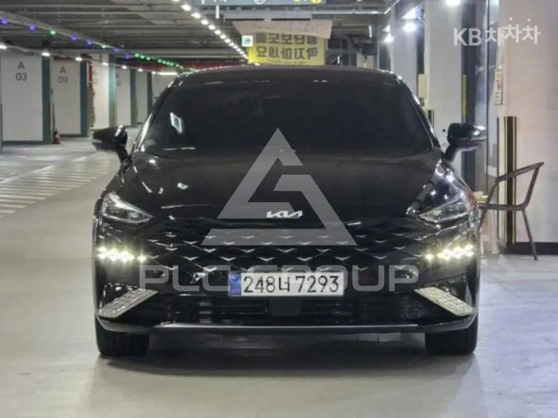 2022 KIA K8