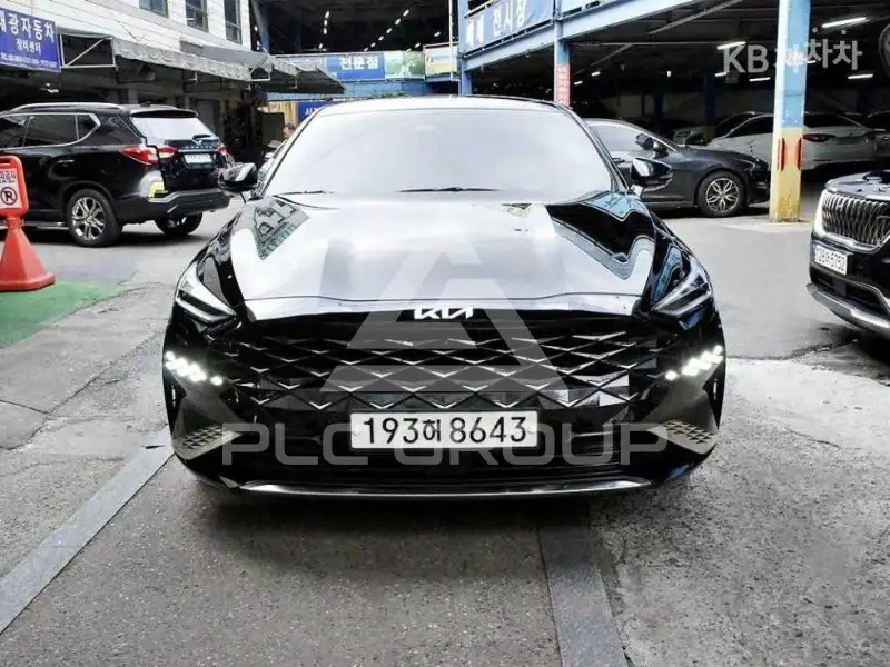 2022 KIA K8