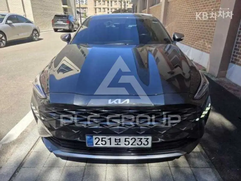 2022 KIA K8