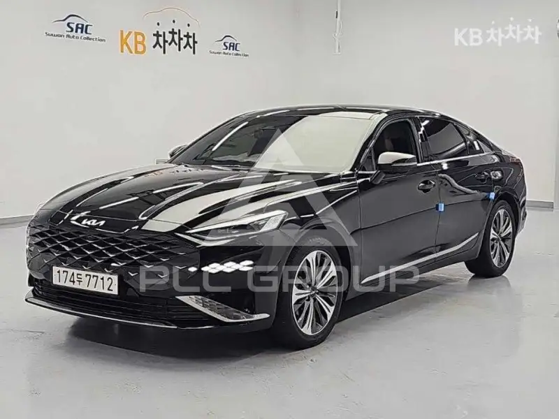 2022 KIA K8