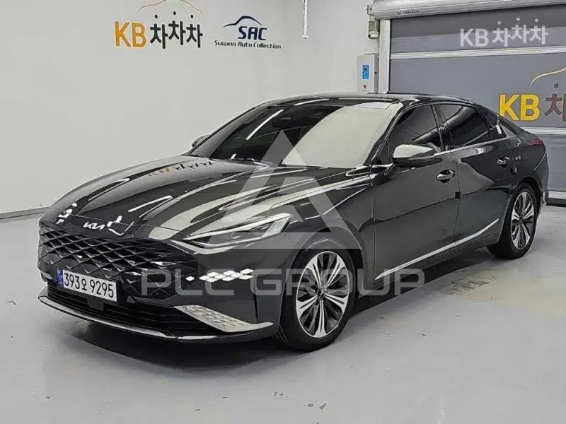 2022 KIA K8