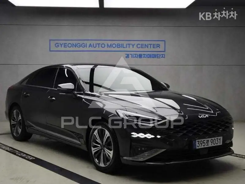 2022 KIA K8