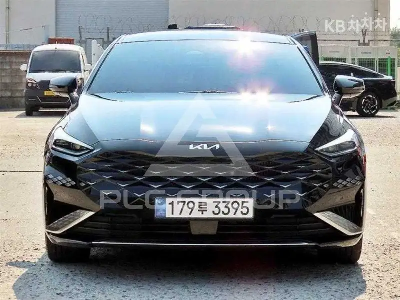 2022 KIA K8