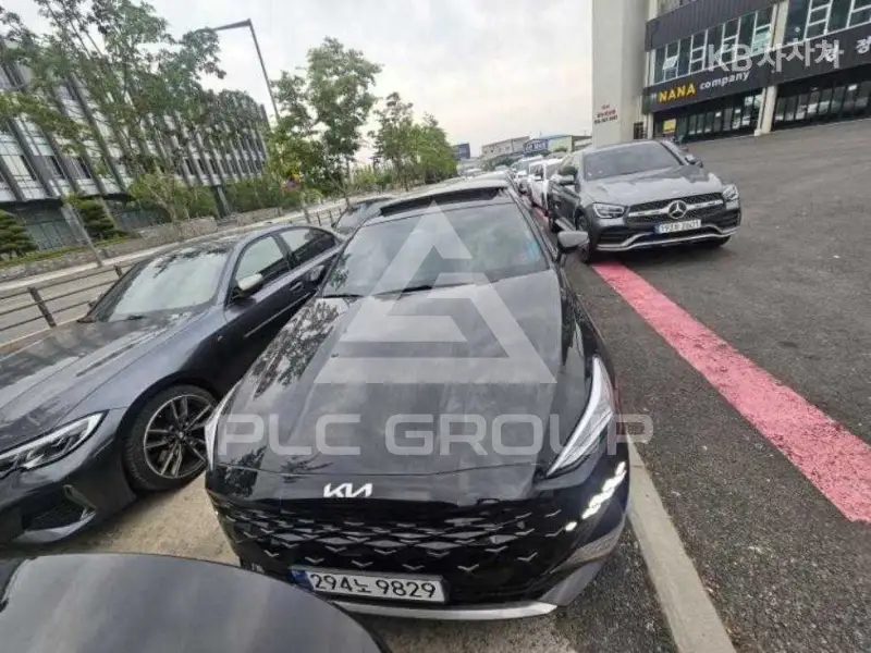 2022 KIA K8