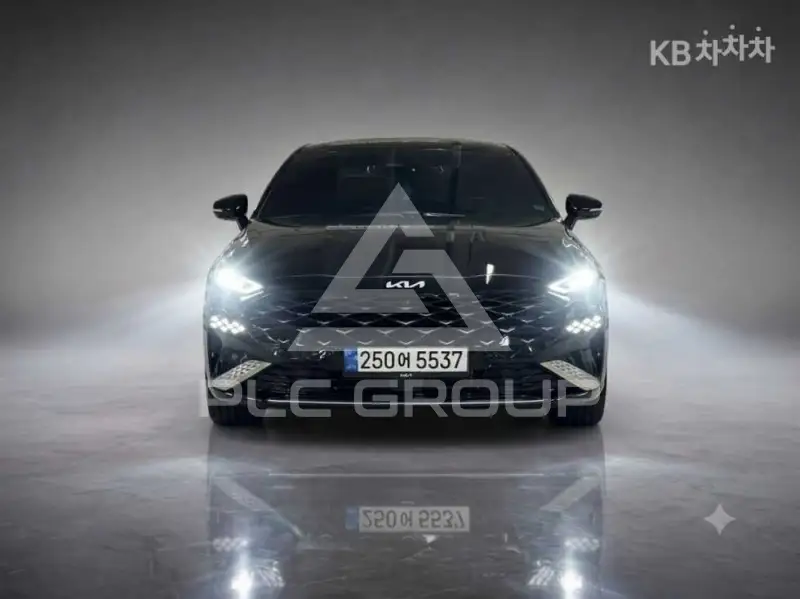 2022 KIA K8