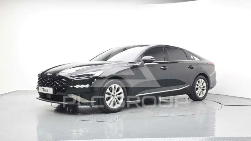 2022 KIA K8