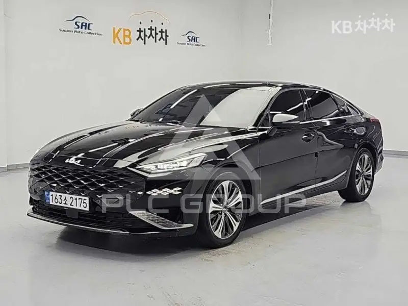 2022 KIA K8