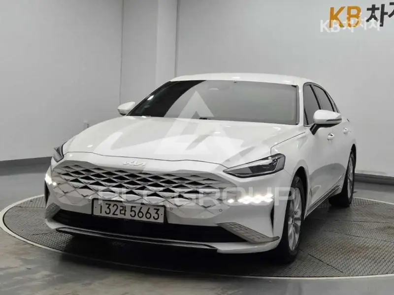 2022 KIA K8