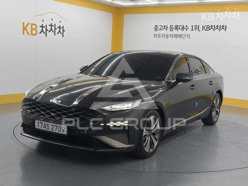 2022 KIA K8