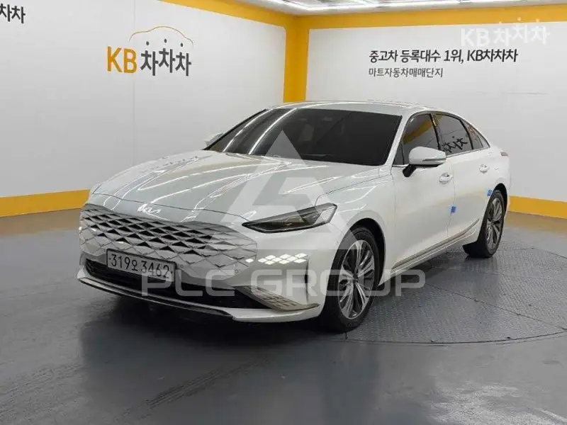 2022 KIA K8