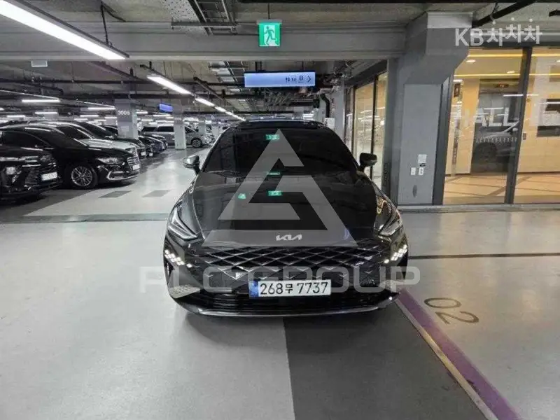 2022 KIA K8