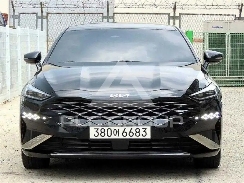 2022 KIA K8