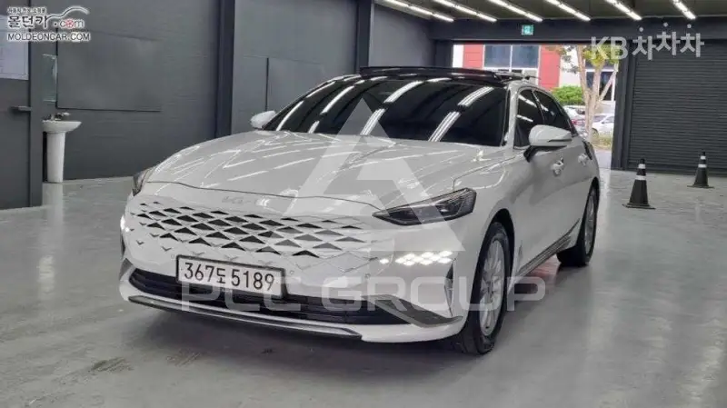 2022 KIA K8