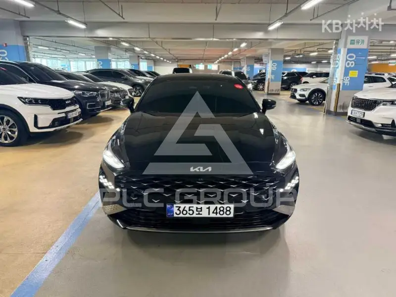2022 KIA K8
