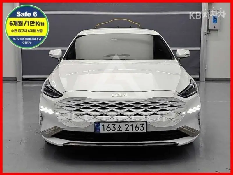 2022 KIA K8