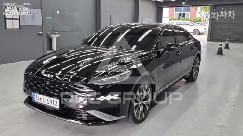 2022 KIA K8