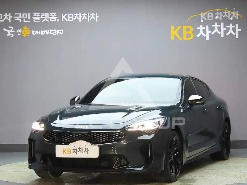 2022 KIA Stinger