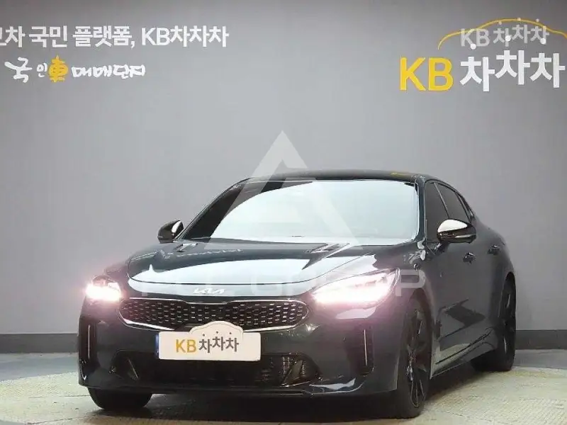 2022 KIA Stinger