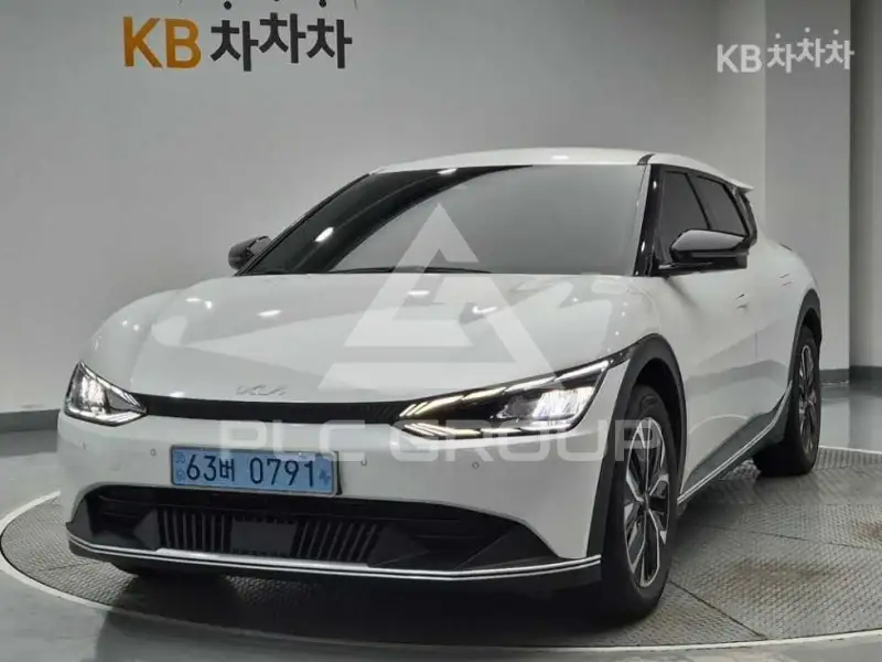 2022 KIA EV