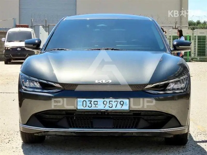 2022 KIA EV