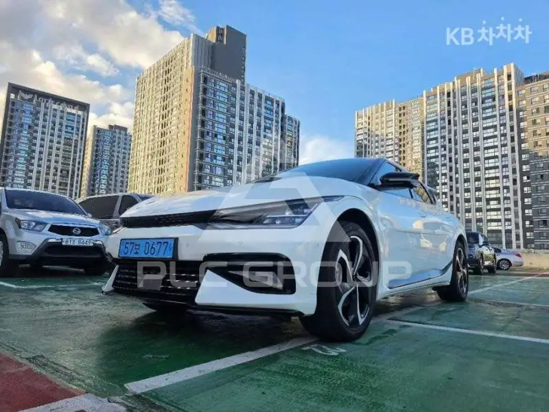 2022 KIA EV