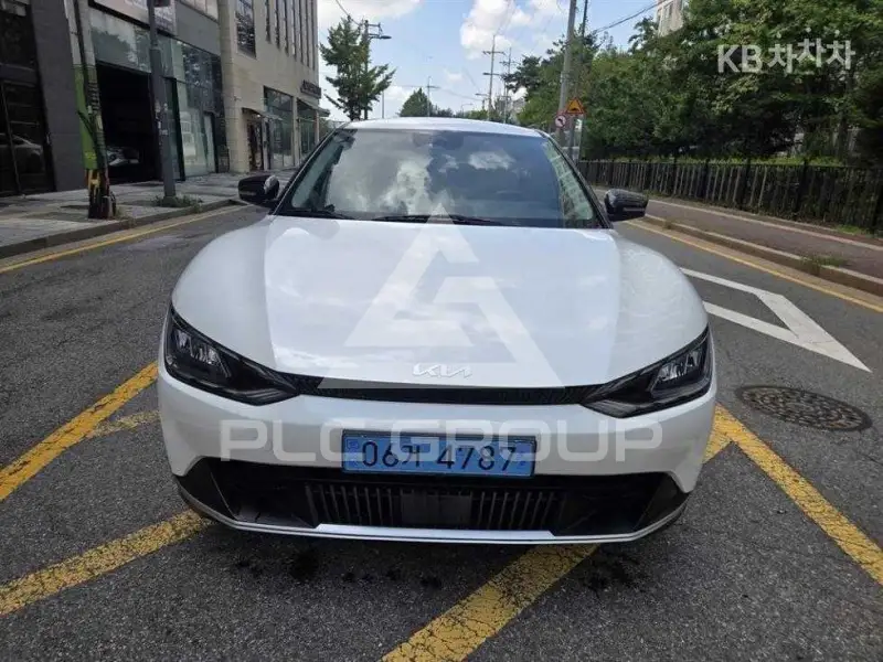 2022 KIA EV