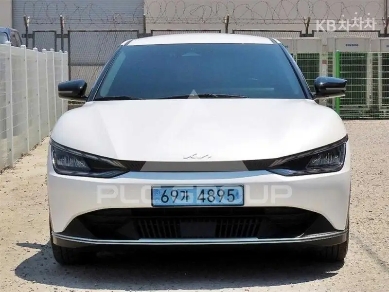 2022 KIA EV