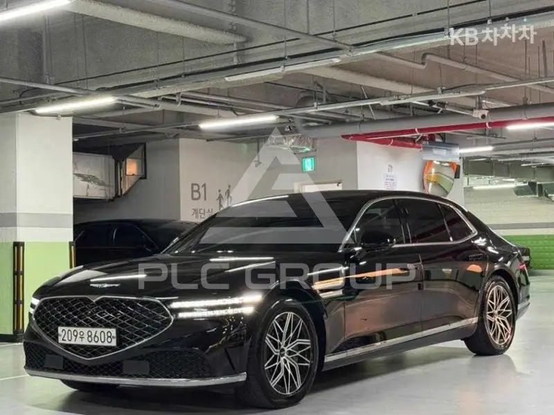 2022 Genesis G90
