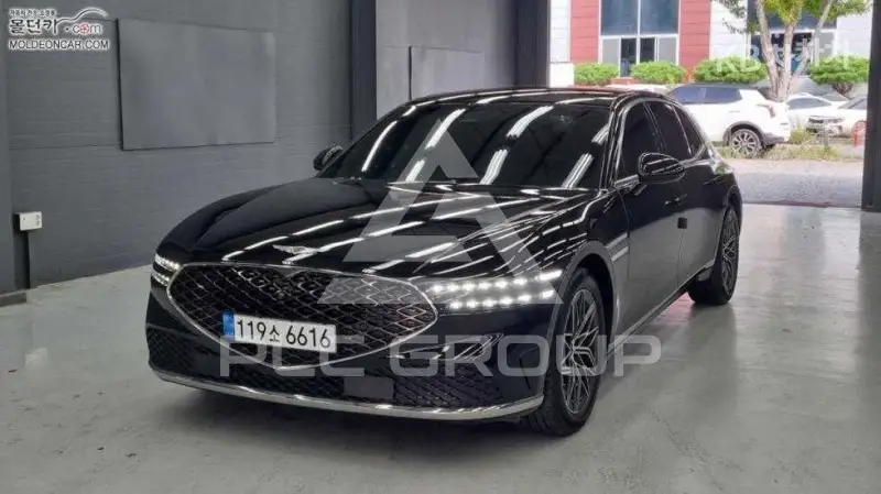2022 Genesis G90