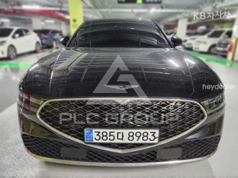 2022 Genesis G90