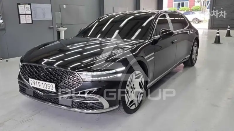 2022 Genesis G90
