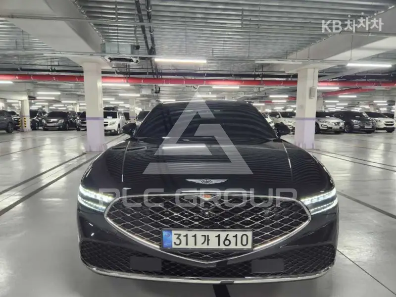 2022 Genesis G90