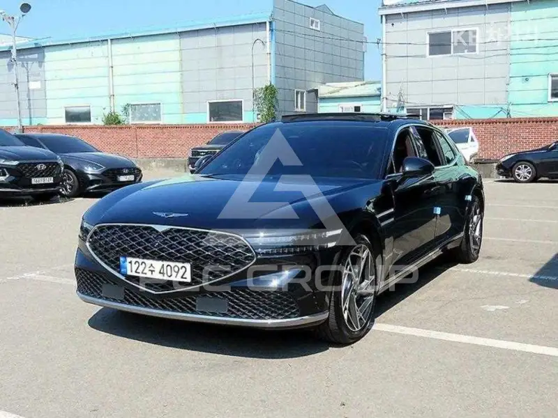 2022 Genesis G90