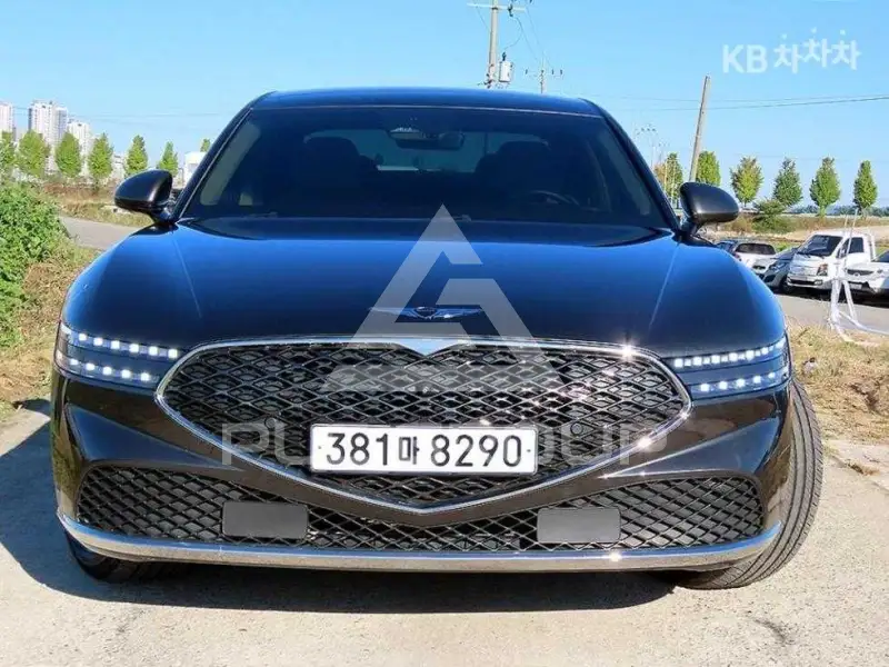2022 Genesis G90