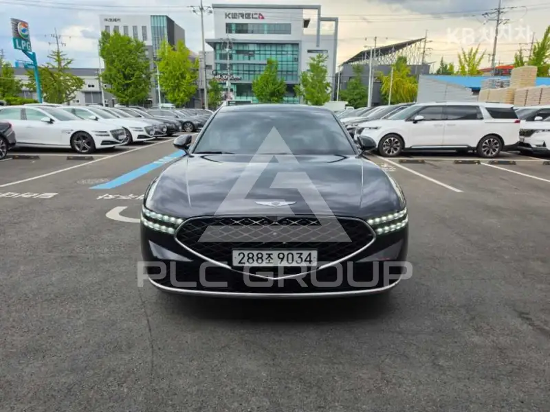 2022 Genesis G90