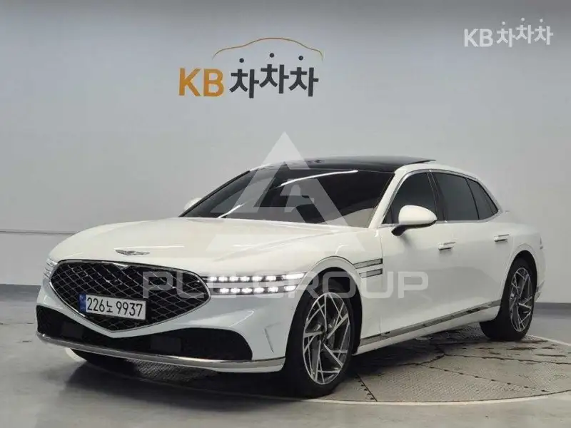 2022 Genesis G90