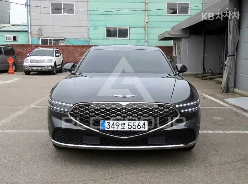 2022 Genesis G90