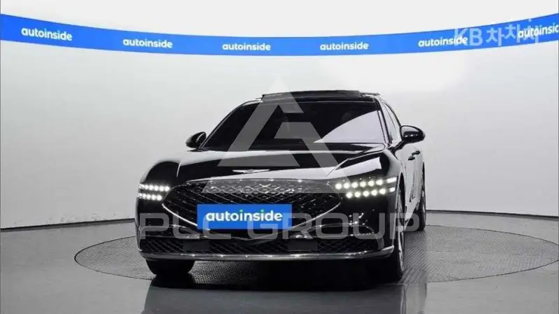 2022 Genesis G90