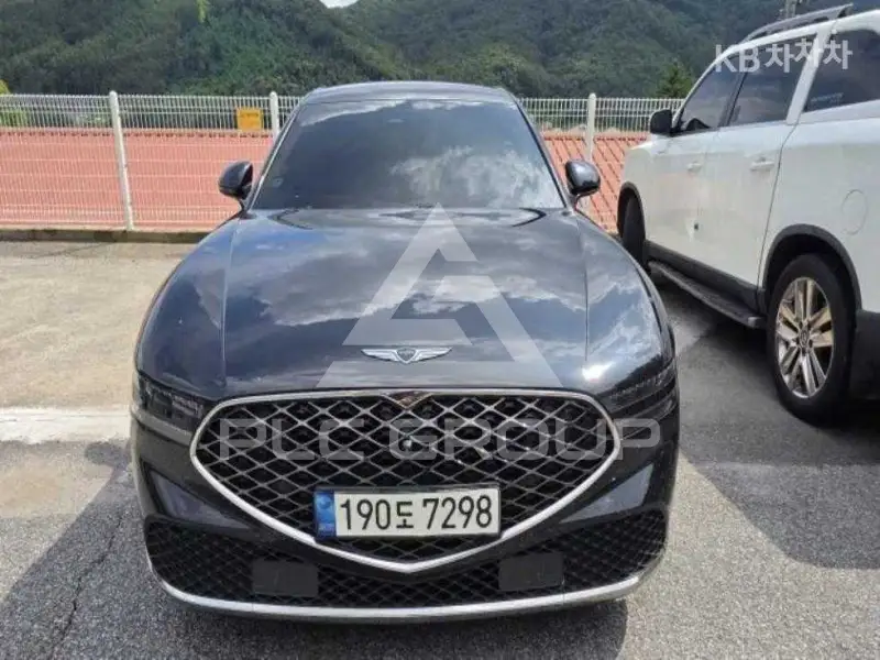 2022 Genesis G90