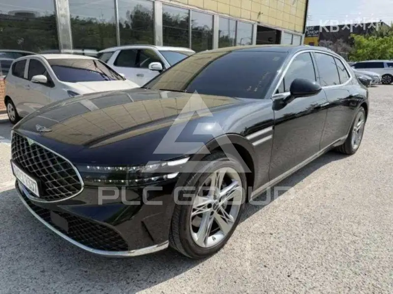 2022 Genesis G90