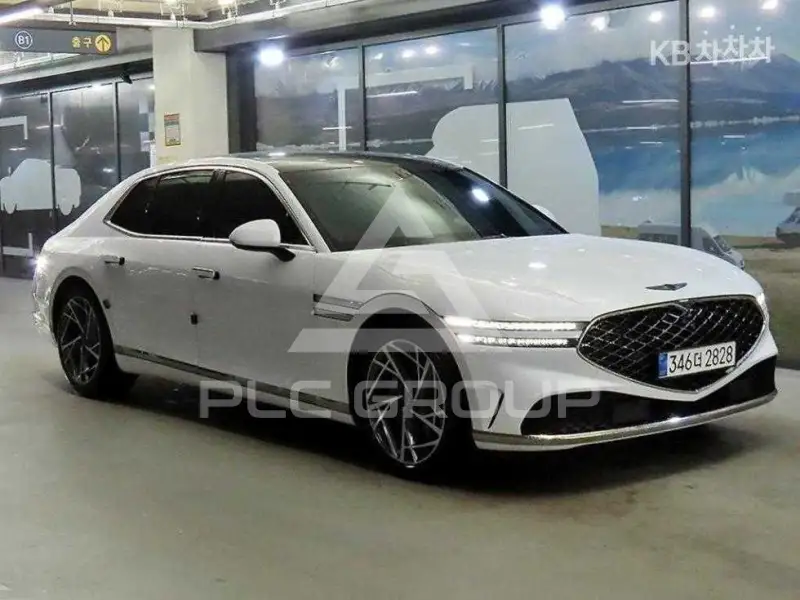 2022 Genesis G90