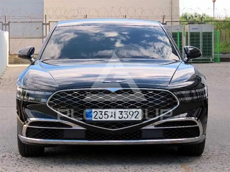 2022 Genesis G90