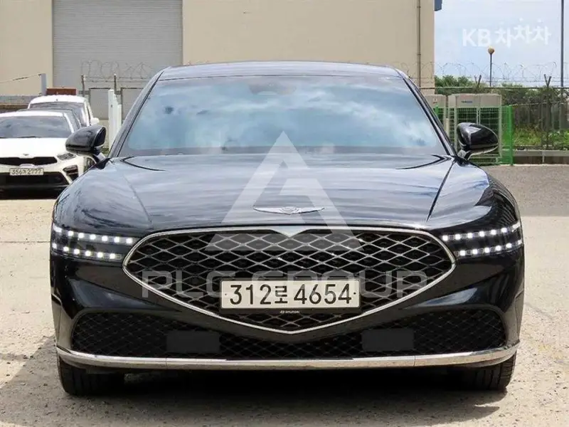 2022 Genesis G90