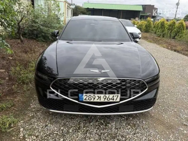 2022 Genesis G90