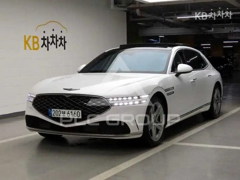 2022 Genesis G90