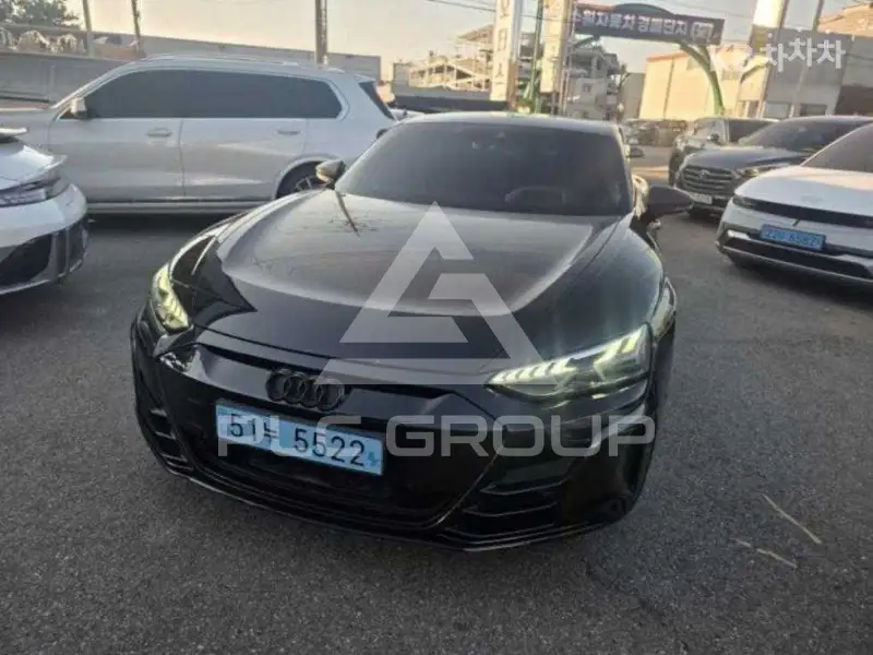 2022 Audi RS