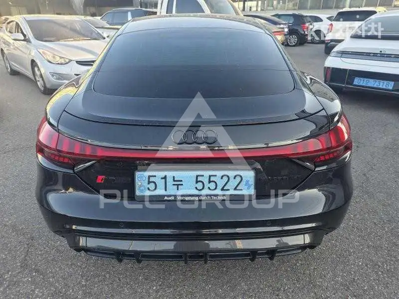 2022 Audi RS