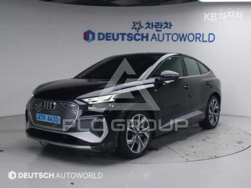 2022 Audi Q4