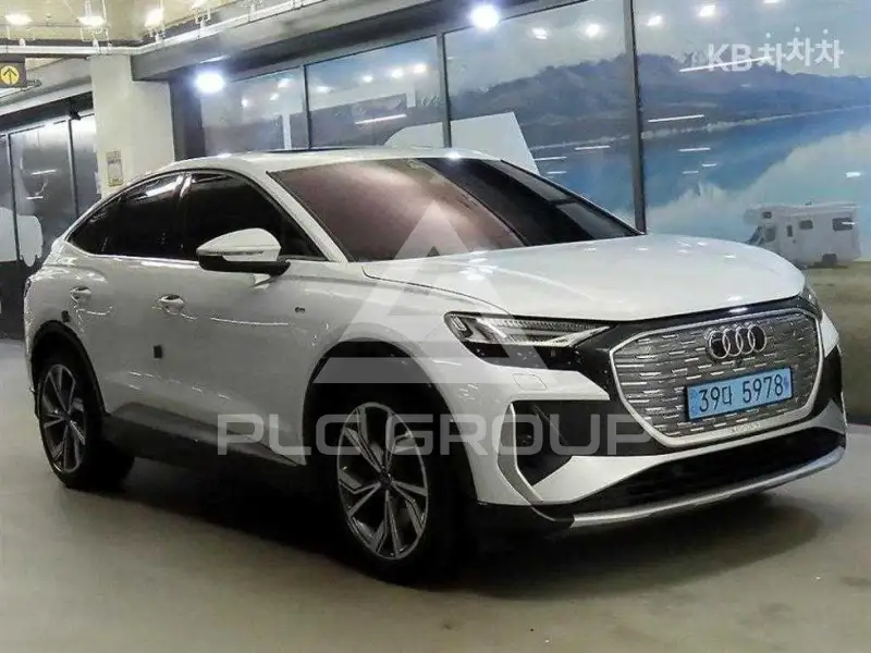 2022 Audi Q4